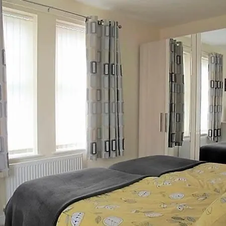 Jubilee House - 4 Bedroom House - Bright And Spacious, 2 Parking Spaces Prázdninový dům Filey