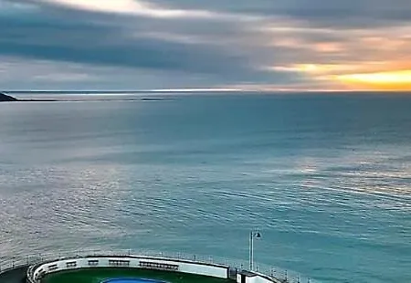 펜션 Jubilee House - 4 Bedroom House - Bright And Spacious, 2 Parking Spaces *